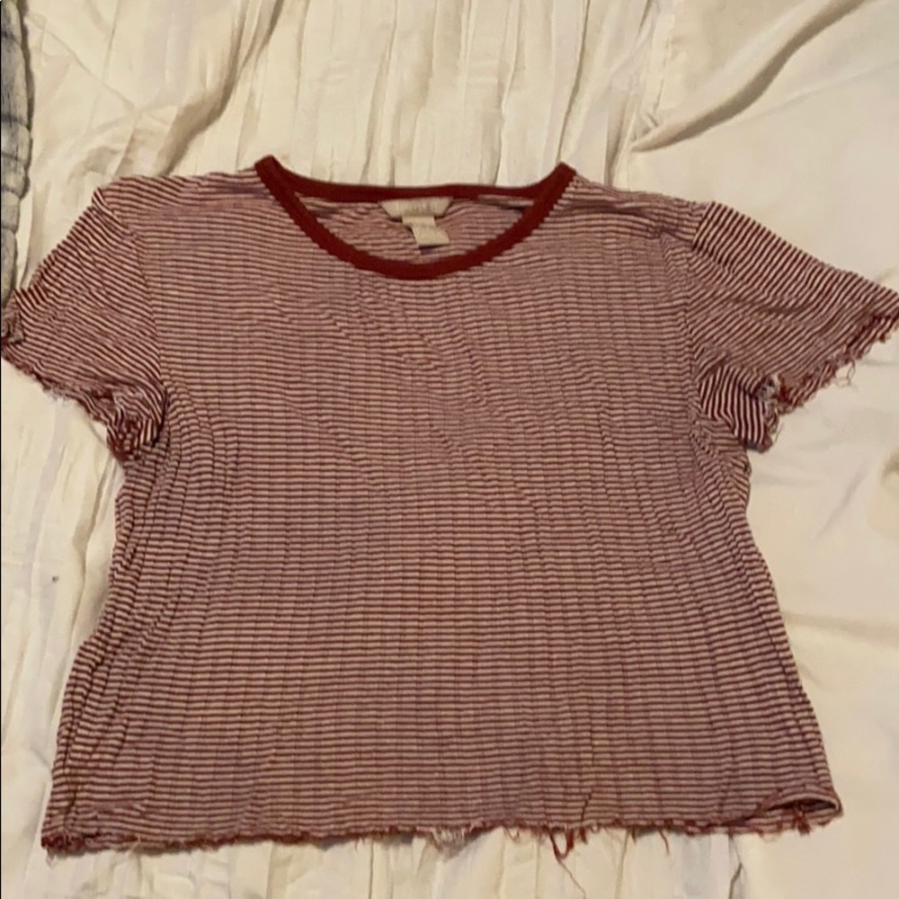 Crop top.